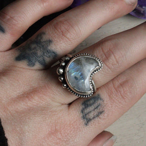 Little moon- Ring Size 8