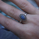 Load image into Gallery viewer, Kyanite - ring size 8
