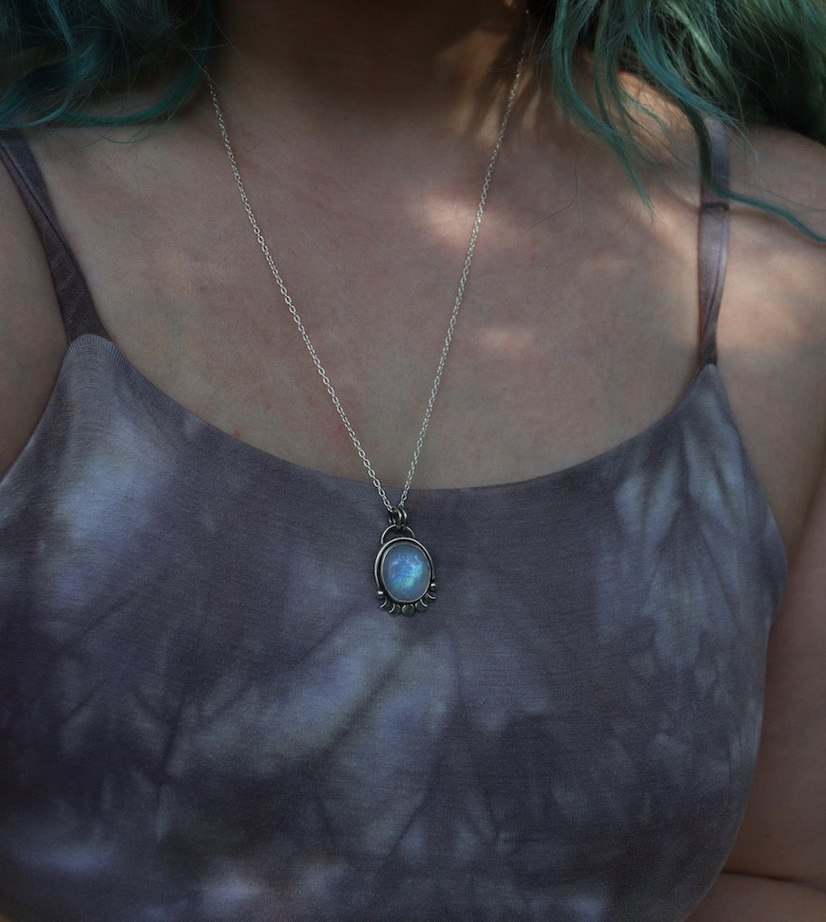 Moonstone moon-phase- Necklace