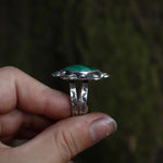 Load image into Gallery viewer, Malachite ring- Size 10
