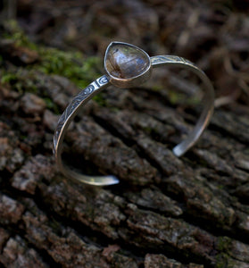 Gold rutilated Quartz- Cuff