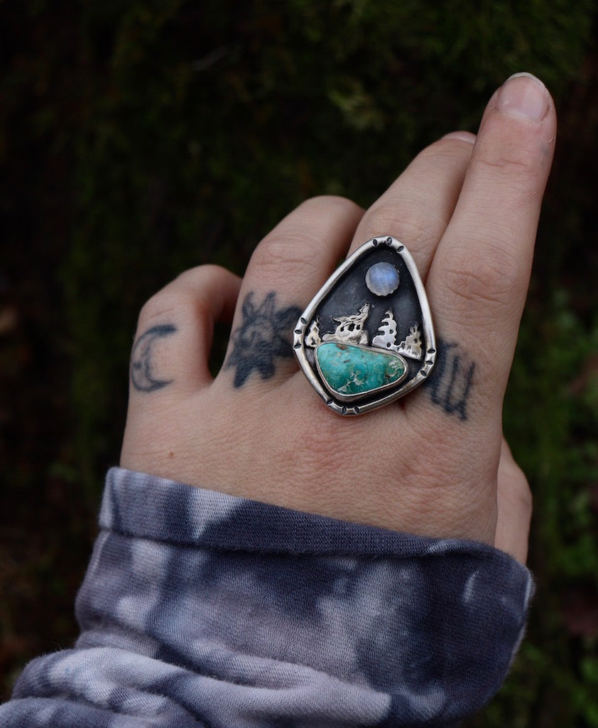 Howell at the full moon- Ring size 8