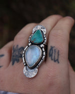Load image into Gallery viewer, Royston turquoise and Moonstone ring - Size 7
