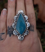 Load image into Gallery viewer, Twilight nights- Ring size 8.25
