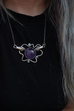 Load image into Gallery viewer, The Oracle- necklace
