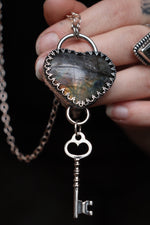 Load image into Gallery viewer, Key to my heart -pendant
