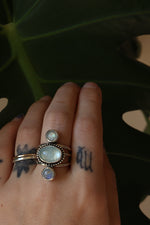 Load image into Gallery viewer, Aquamarine and moonstone - Ring
