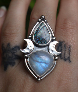 Ammonite and moonstone - Ring Size 8