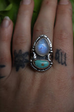 Load image into Gallery viewer, Moonstone and turquoise- Ring size 7.5
