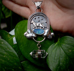 Load image into Gallery viewer, Over the rainbow bridge - Necklace
